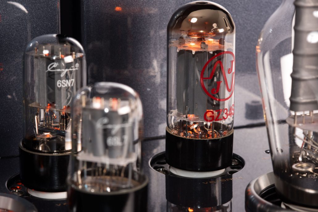 Cayin CS-300A Silver