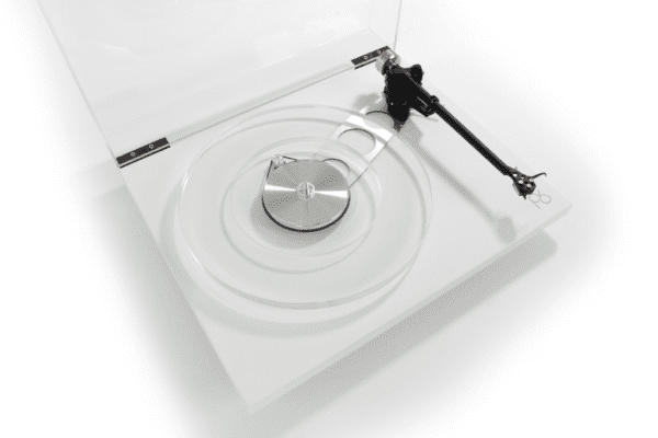 Rega Planar 6 draaitafel