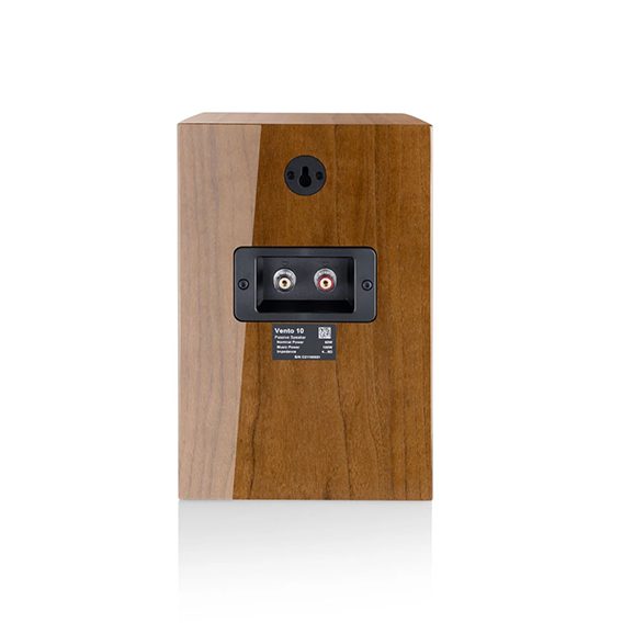 Vento 10 Walnut light high gloss