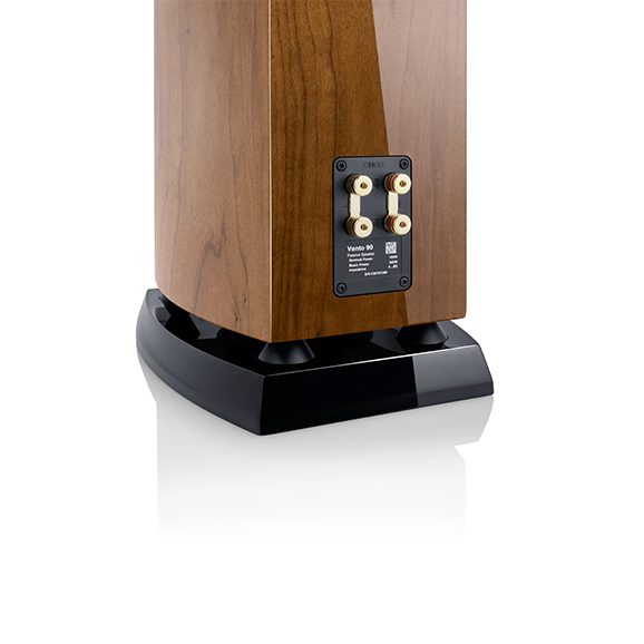Vento 90 Walnut light high gloss