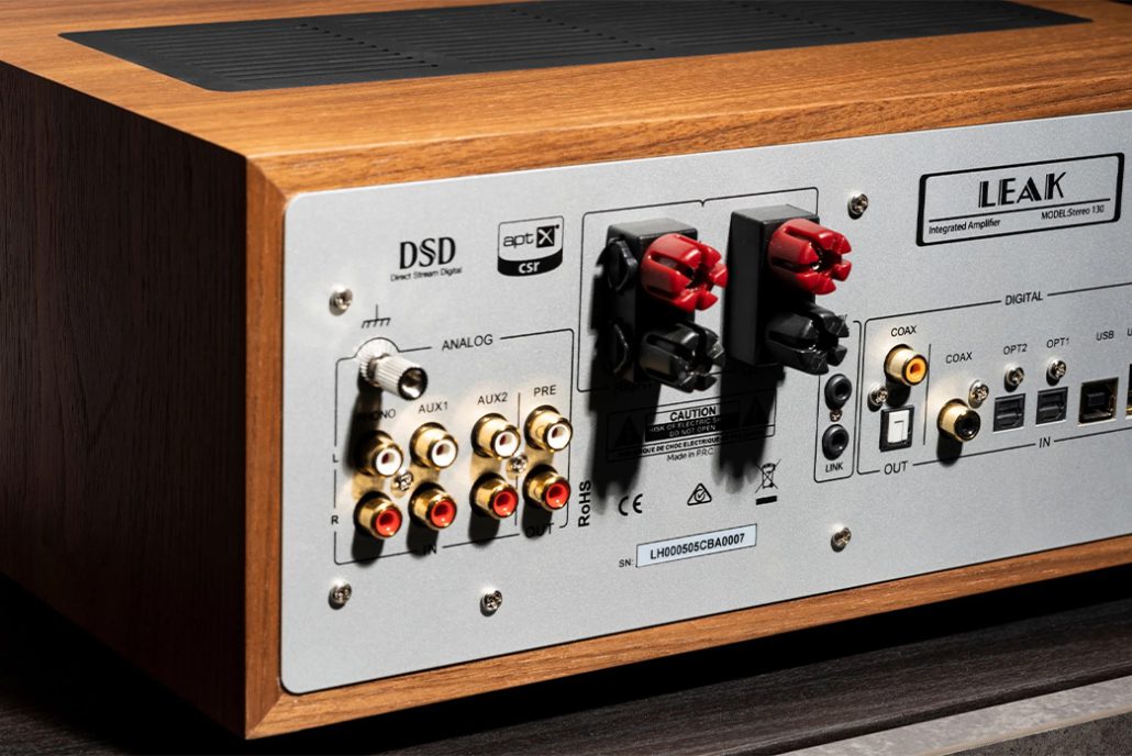 LEAK Stereo 130 Walnut