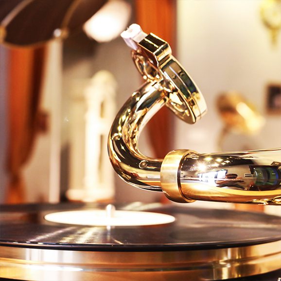 Gramophone F1877-69L