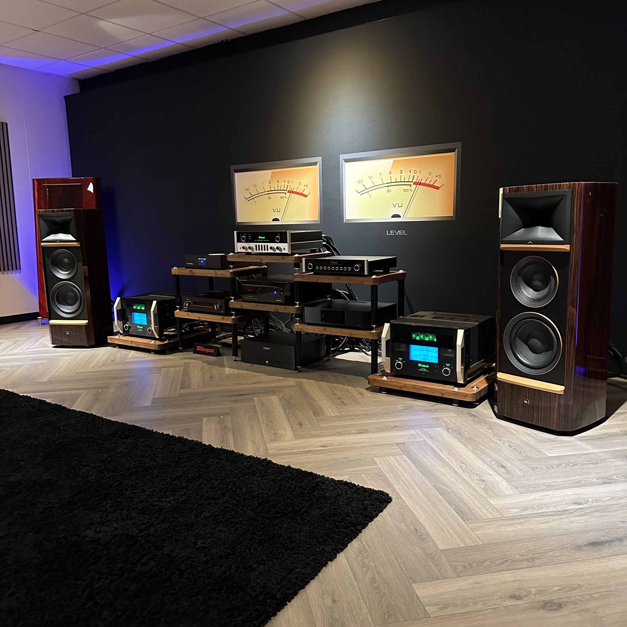 JBL Summit Pumori, als enige in de BeNeLux bij ons te beluisteren!*