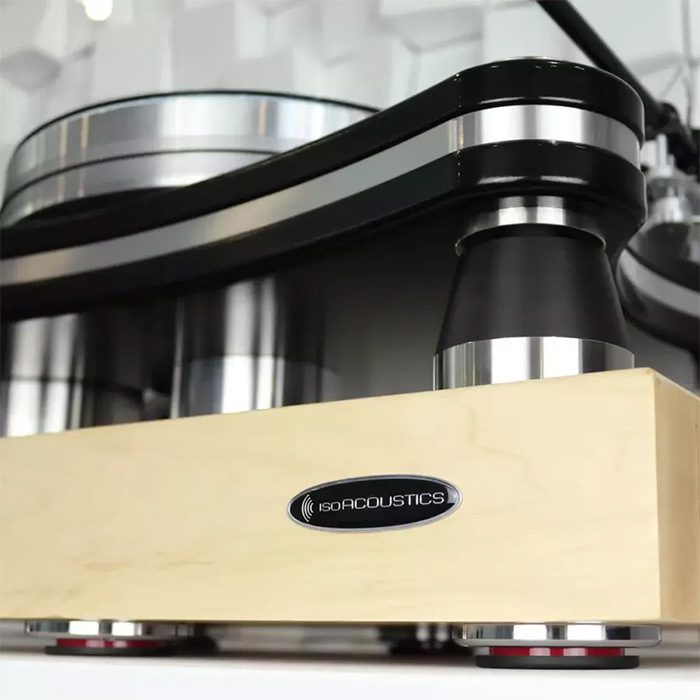 IsoAcoustics Delos 1815M1