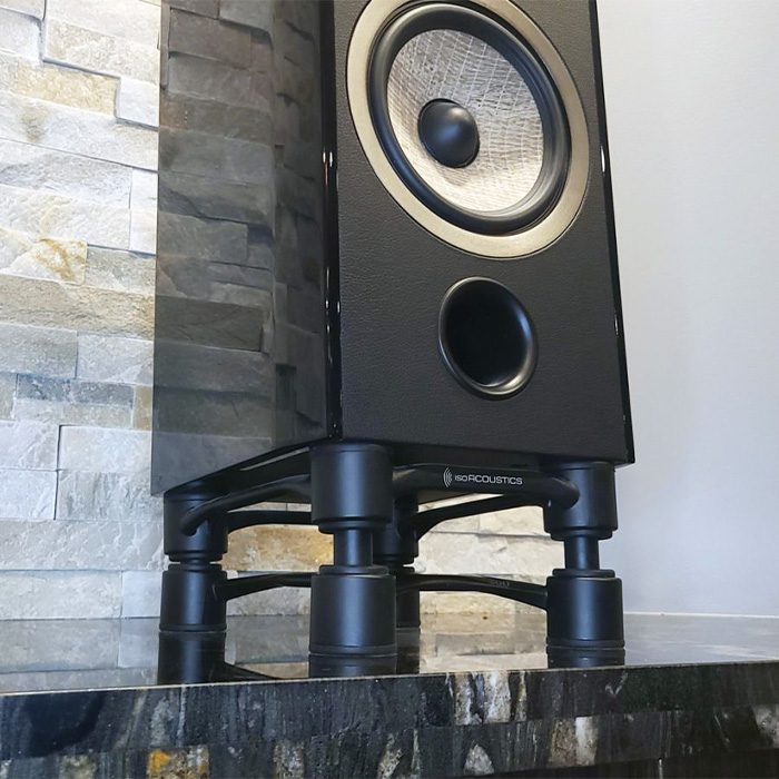 Isoacoustics Aperta 200