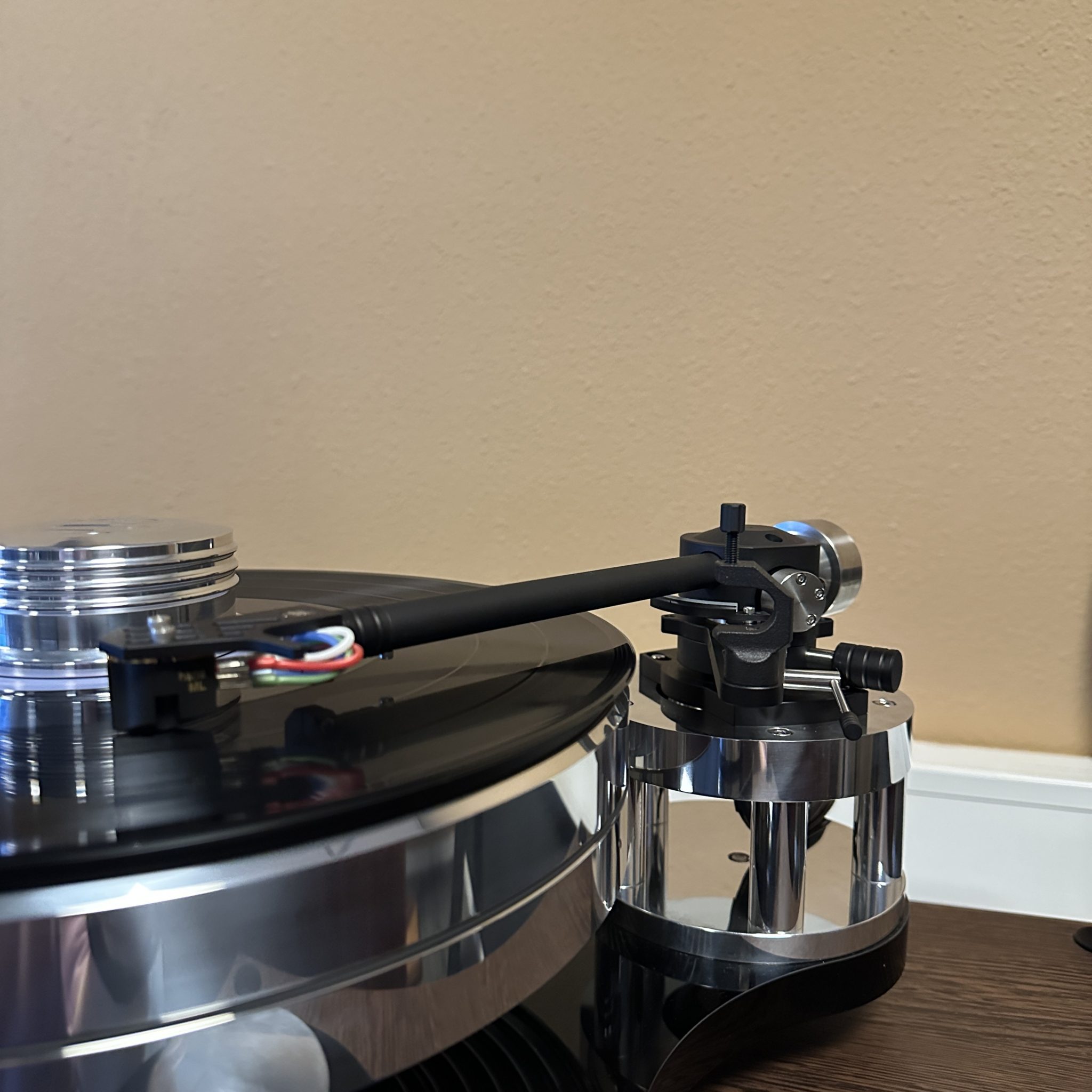 Installatie Transrotor TRA9 Studio tonearm in ZET 1