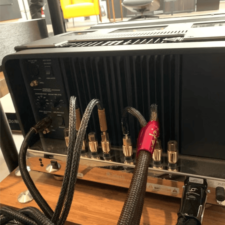 McIntosh MC451 hybride dual-mono eindversterkers