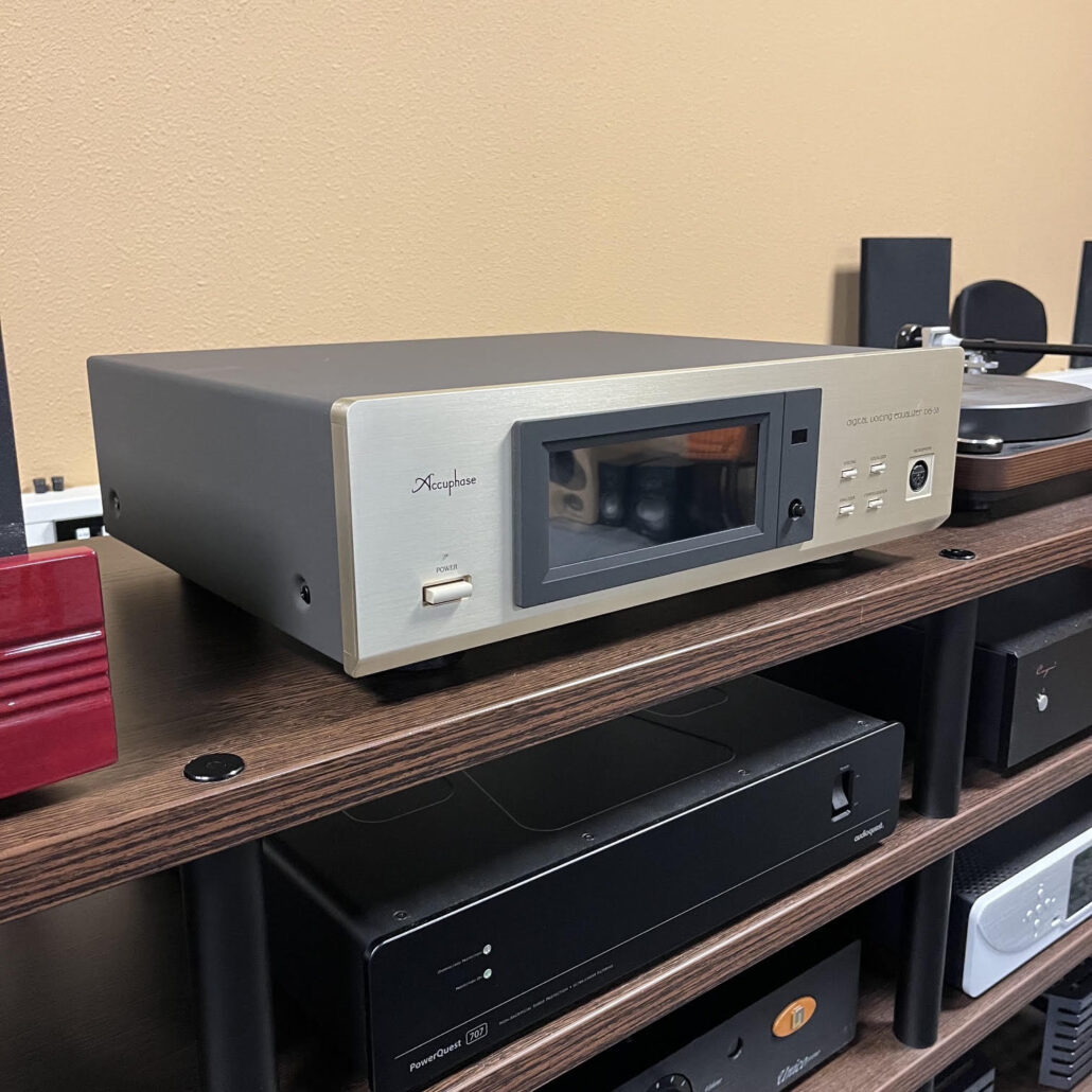 Accuphase DG-38 voicing equalizer
