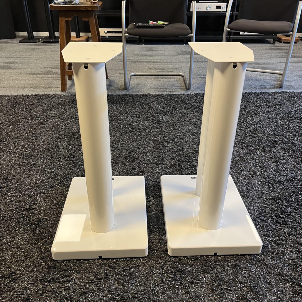 Canton LS860 white speakerstandset