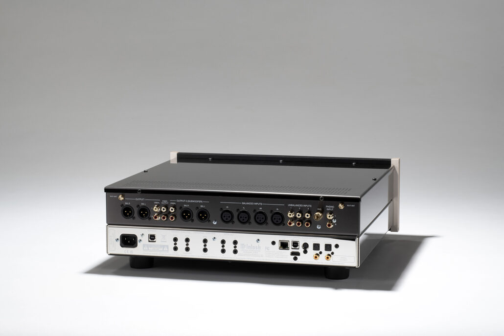 McIntosh CS7500 2-Channel Streaming Preamplifier