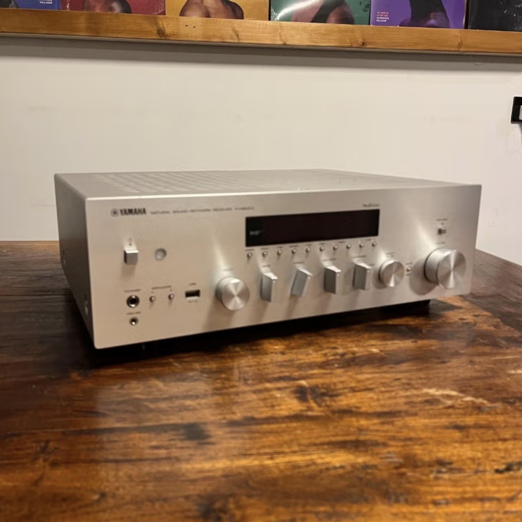 Yamaha R-N803D