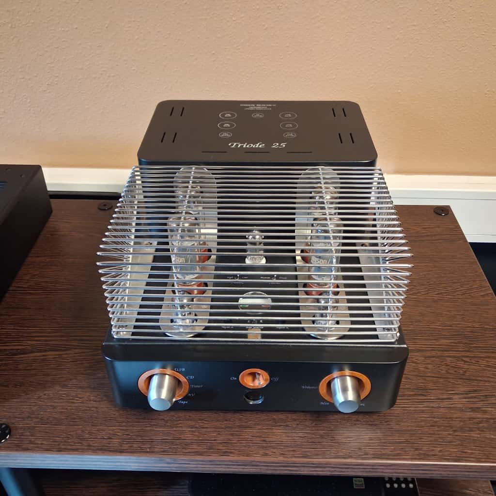 Unison Research Triode 25 buizenversterker zwart