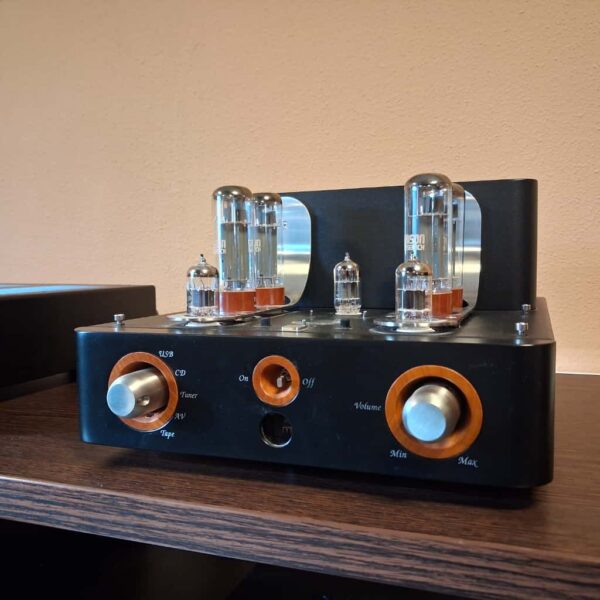 Unison Research Triode 25 buizenversterker zwart (occasion)