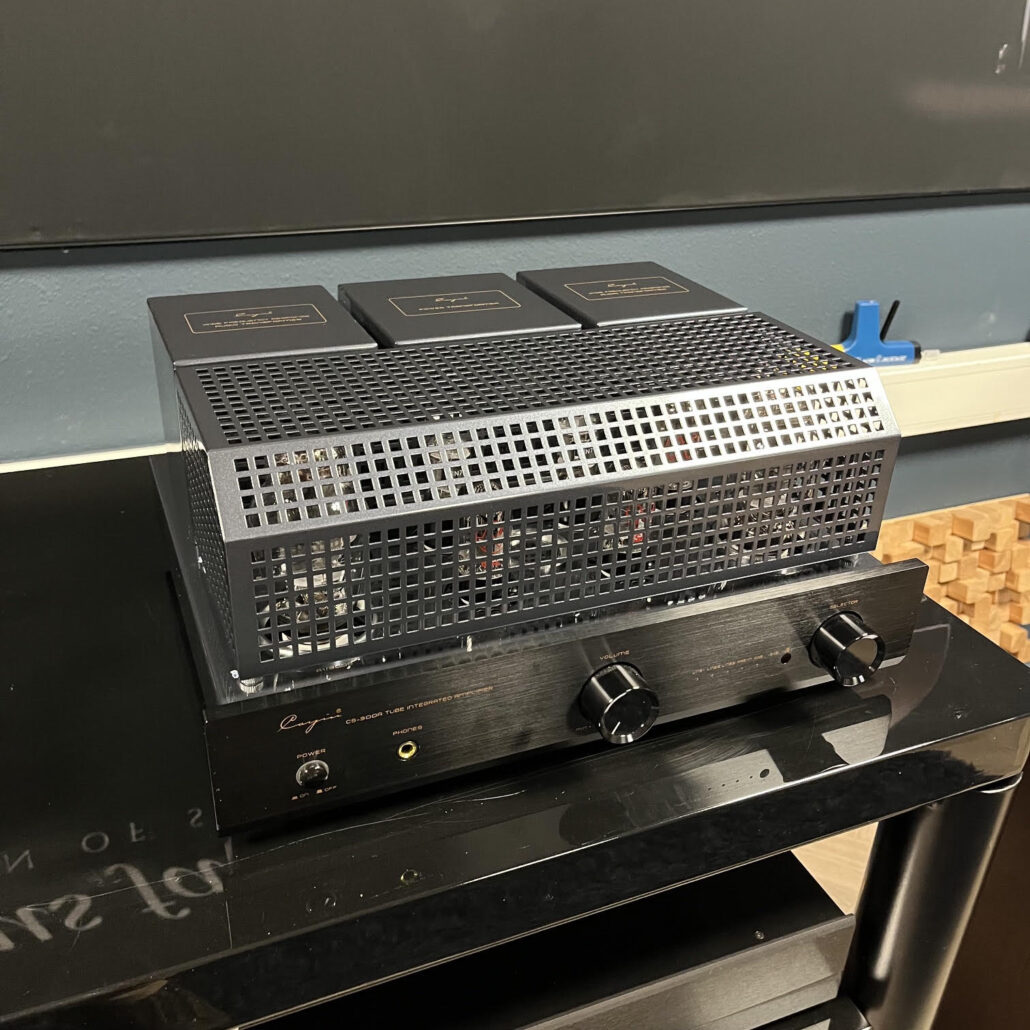 Cayin CS-300A zwart buizen versterker (demo)