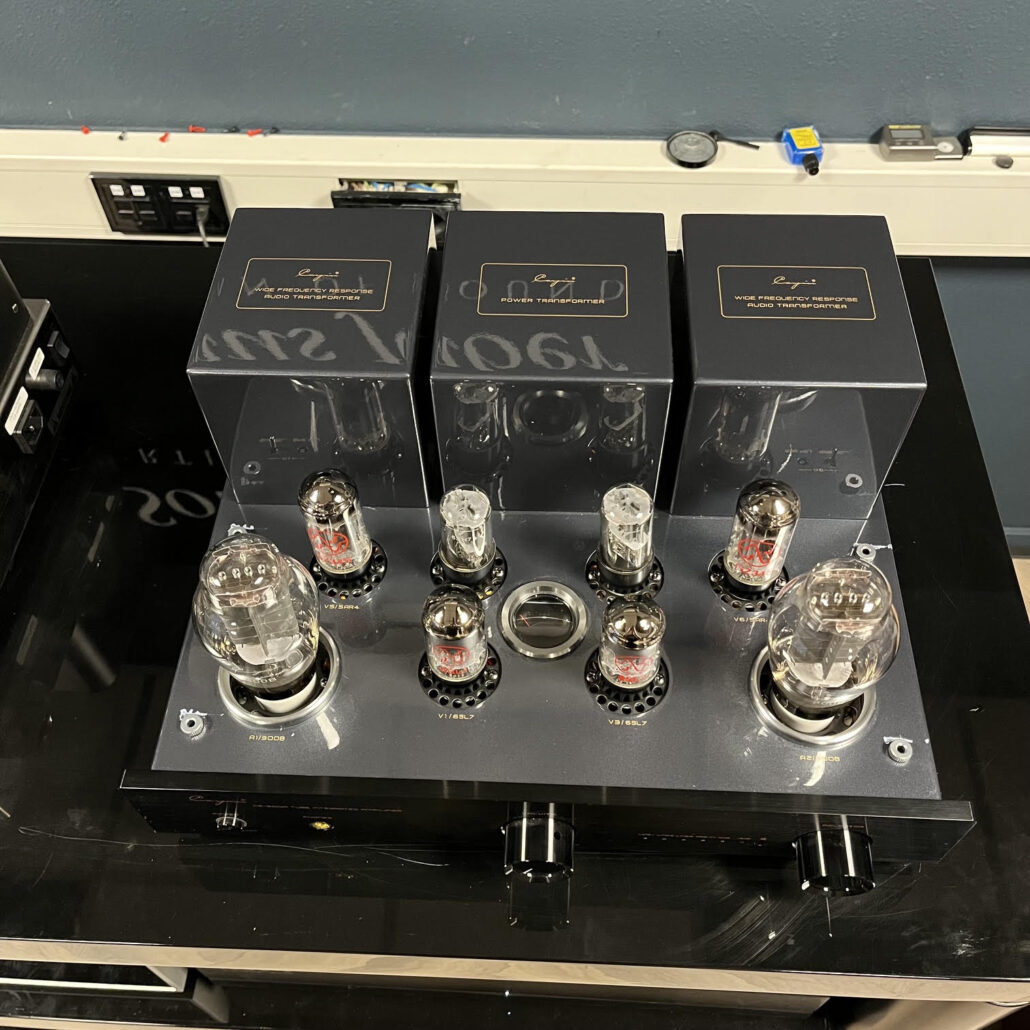 Cayin CS-300A zwart buizen versterker (demo)