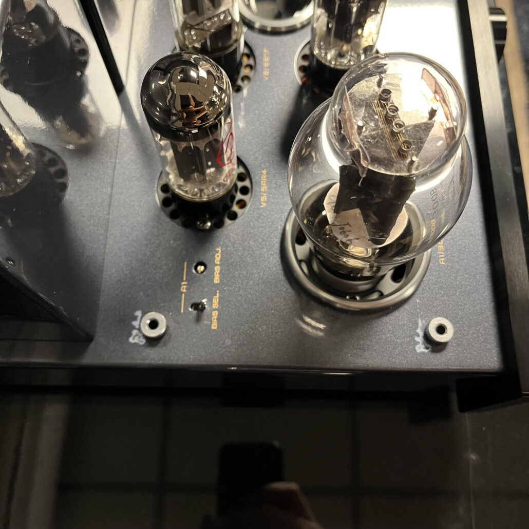 Cayin CS-300A zwart buizen versterker (demo)